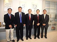 Prof. Qin Dahe meets with Prof. Lawrence Lau, Vice-Chancellor of the Chinese University of Hong Kong at Prof. Lau’s office. From left: Prof. David Chen, Prof. Qin Dahe, Prof. Lawrence J Lau, Prof. K. P. Fung and Prof. Lin Hui.